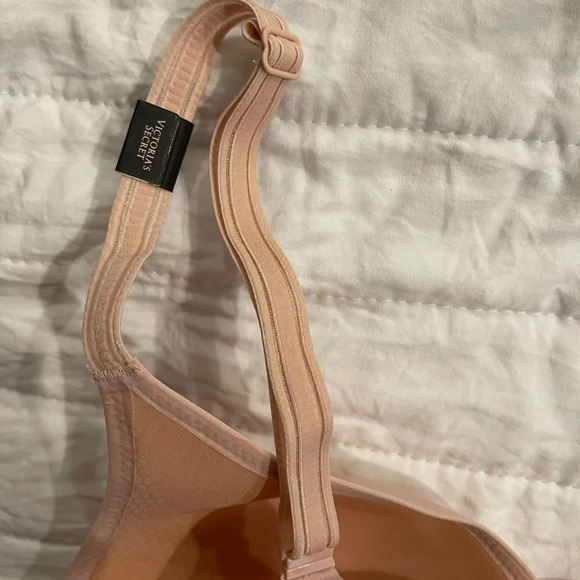 NWT Victoria’s Secret Angelight Lightly Lined Wireless Bra - Picture 9 of 11